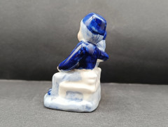 Статуэтка винтажная Delft Blue "Влюбленная пара", фарфор, 8 х 6 см, Голландия, 1960-70гг.