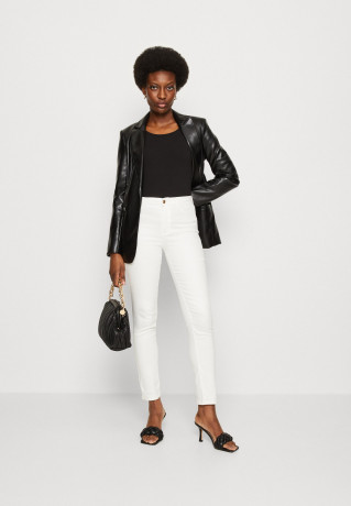 Tommy Hilfiger SLIM MODERN SCOOP Basic T-shirt black SLIM MODERN SCOOP Базовая футболка черный