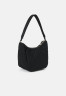 Tommy Hilfiger FLOW SHOULDER BAG Handbag black СУМКА НА ПЛЕЧО FLOW Сумка черный