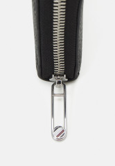 Tommy Hilfiger EMBLEM LARGE Wallet black ЭМБЛЕМА БОЛЬШАЯ Бумажник черный