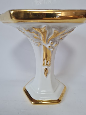 Bolognini Ваза Фарфоровая белая с фактурным позолоченным декором, 14см, Италия, 1960-70гг.