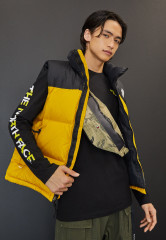 Tommy Hilfiger ESTABLISHED CAMO CROSSBODY UNISEX Bum bag khaki ESTABLISHED CAMO CROSSBODY UNISEX Сумка на пояс хаки