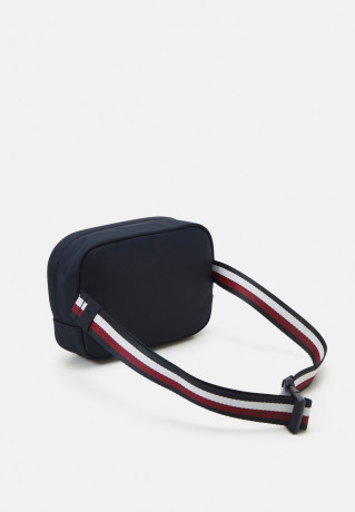 Tommy Hilfiger CORPORATE BUMBAG UNISEX Across body bag space blue CORPORATE BUMBAG UNISEX Сумка через плечо космический синий