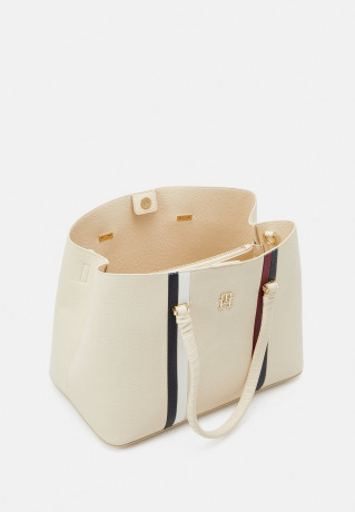 Tommy Hilfiger EMBLEM SATCHEL Handbag sugarcane СУМКА С ЭМБЛЕМОЙ Сумочка сахарный тростник