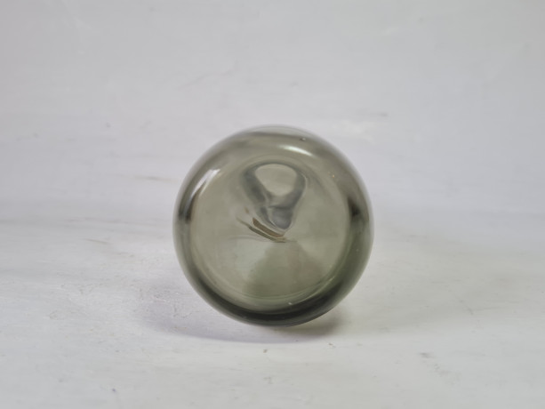 Ваза винтажная Dietsche, темно-серое стекло, 21 x 6 см, Германия, 1970-1980гг.