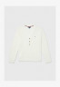 Tommy Hilfiger Jumper beige джемпер бежевый