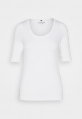 Tommy Hilfiger SLIM MODERN SCOOP Basic T-shirt optic white SLIM MODERN SCOOP Базовая футболка оптический белый