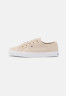 Tommy Hilfiger ESSENTIAL  Trainers classic beige ESSENTIAL Кроссовки классический бежевый