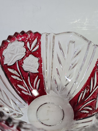 Ваза с крышкой винтажная Anna Hutte, хрусталь с красным декором, 13 x 17,5 см, Германия, 1960-70гг.