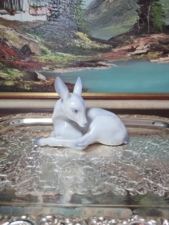 Статуэтка винтажная Lladro "Бело-голубой олень", фарфор, 15 x 7 x 11 см, Испания, 1960-70гг.