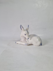 Статуэтка винтажная Lladro "Бело-голубой олень", фарфор, 15 x 7 x 11 см, Испания, 1960-70гг.