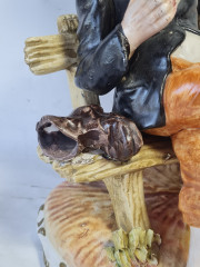 Статуэтка винтажная Capodimonte "Старик на скамейке", фарфор, 27 x 19 см, Италия, 1960-70гг.