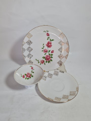 Чайное трио винтажное Winterling Kirchenlamitz Bavaria с розовыми розами и золотистым декором, фарфор, Германия, 1970-80гг.