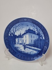 Royal Copenhagen Декоративная тарелка "Зимний дом", фарфор, 18см, Дания, 1975г