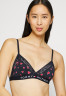 Tommy Hilfiger UNLINED TRIANGLE Triangle bra desert sky UNLINED TRIANGLE Бюстгальтер с треугольными чашечками небо пустыни