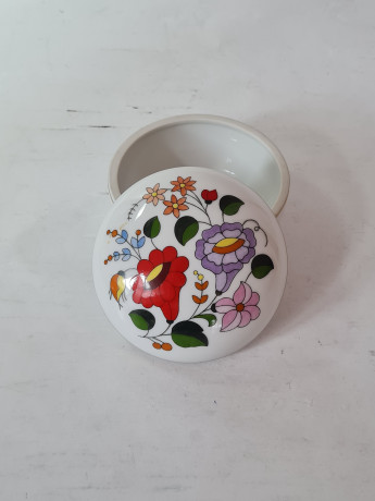 Шкатулка винтажная Kalocsa Hungary / Floral Folk с ярким цветочным декором, ручная роспись, фарфор, Венгрия, 1950-60гг.