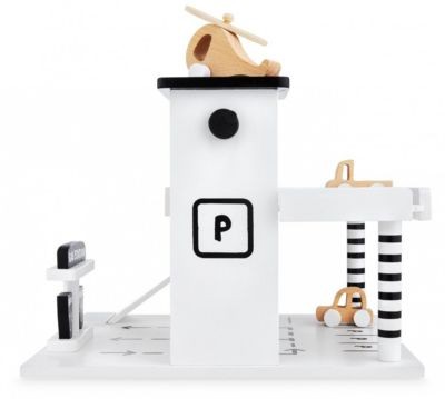 mamabrum Holzgarage mit Aufzug Деревянный гараж с лифтом