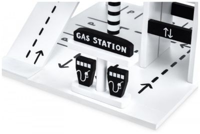 mamabrum Holzgarage mit Aufzug Деревянный гараж с лифтом