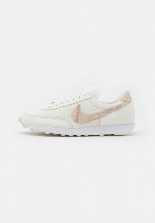 Nike Sportswear DAYBREAK Sneaker low sail/particle beige/white DAYBREAK Низкие кроссовки женские парус/частица бежевый/белый