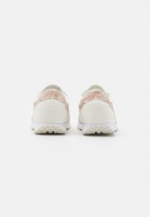 Nike Sportswear DAYBREAK Sneaker low sail/particle beige/white DAYBREAK Низкие кроссовки женские парус/частица бежевый/белый