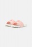Nike Sportswear VICTORI ONE SLIDE Pantolette flach arctic orange/lightt madder root/sail VICTORI ONE SLIDE Мюли на плоской подошве арктический апельсин/светлый корень марены/парус