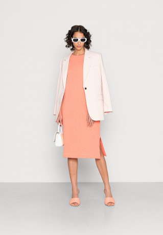 Tommy Hilfiger OPEN MIDI DRESS Day dress coral blossom ПЛАТЬЕ МИДИ OPEN Повседневное платье коралловый цвет